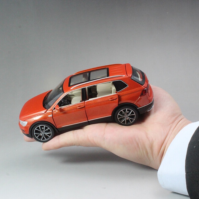 Mô Hình Volkswagen New Tiguan L 1:32