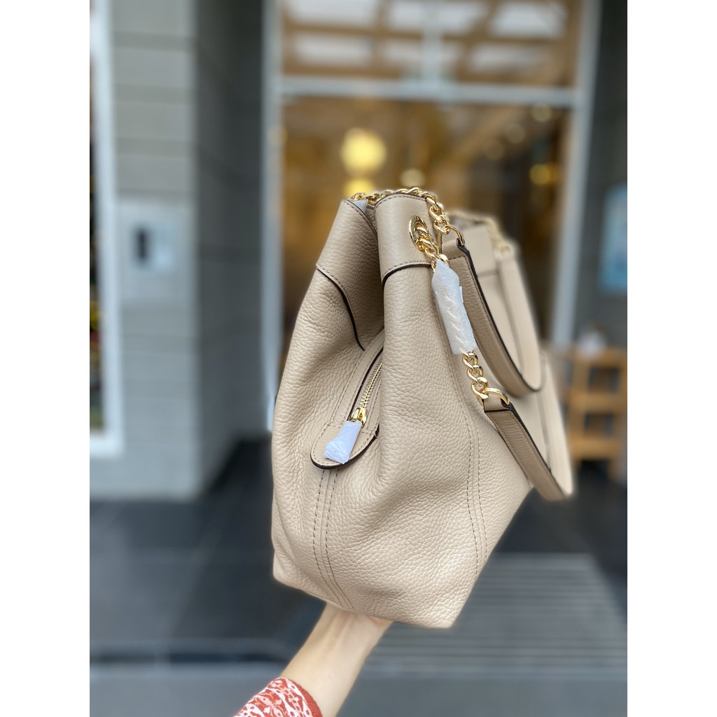 Túi xách nữ chính hãng Michael Kors size 32x28cm - thuộc top những mẫu đeo vai xuất sắc bán chạy nhất của hãng