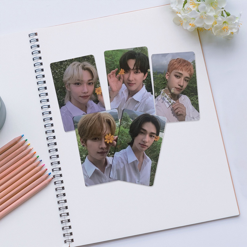 8 Tấm thẻ ảnh LOMO nhóm nhạc Stray Kids
