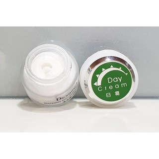 Kem vỗ bong Dr snow, Kem trắng da, vỗ bong loại bỏ nám ban ngày