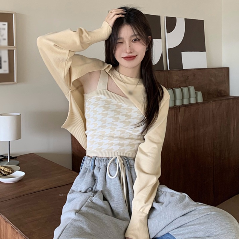 Áo Croptop tay dài thiết kế tôn dáng cho nữ