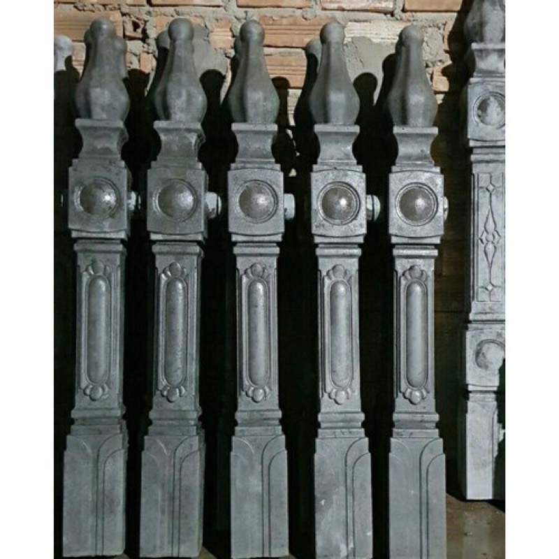 Khuôn Hàng Rào Hoa Nổi Bền Đẹp