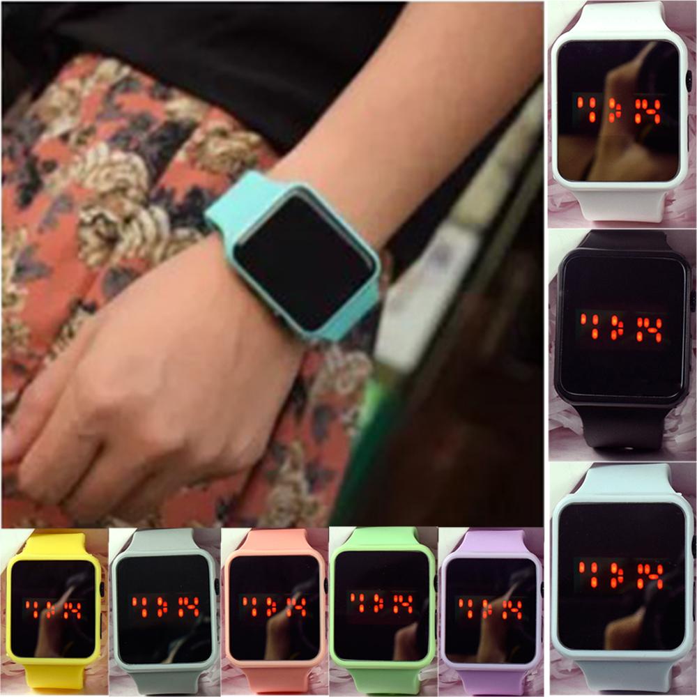 Đồng Hồ Điện Tử Dây Silicone Chống Thấm Nước Hiện Có Đèn LED 8 Màu