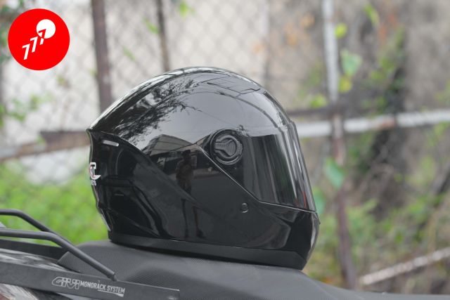 MŨ BẢO HIỂM FULLFACE GXT Helmets ( ĐEN BÓNG )