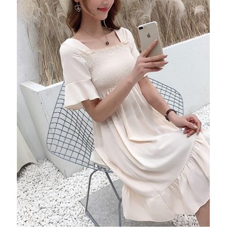 Đầm tay xoè màu be