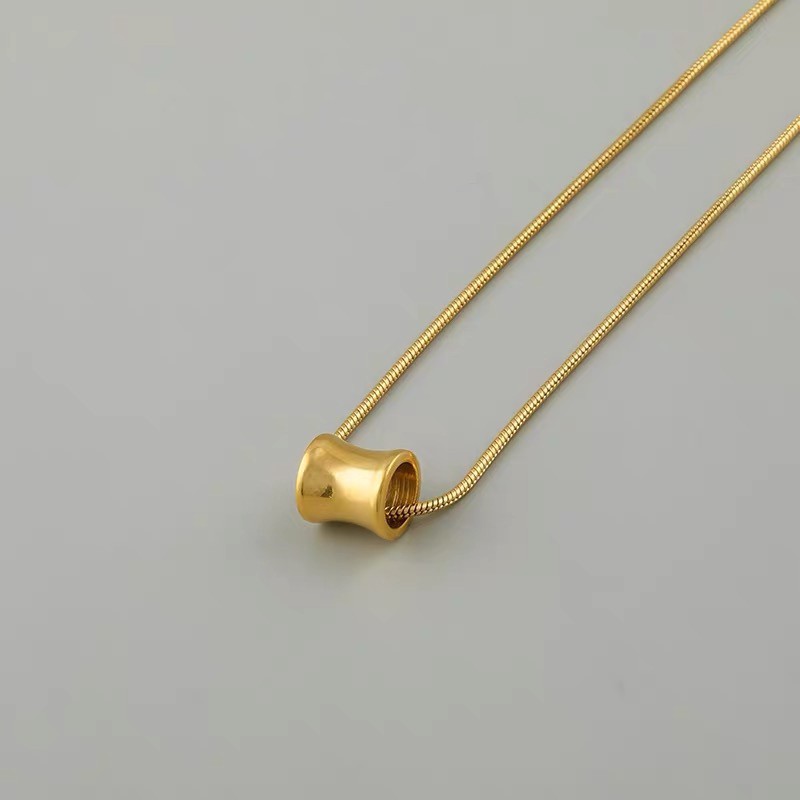 Dây chuyền bằng thép titan mạ màu vàng hồng 18k mặt hình trụ phong cách châu âu cá tính dễ phối đồ