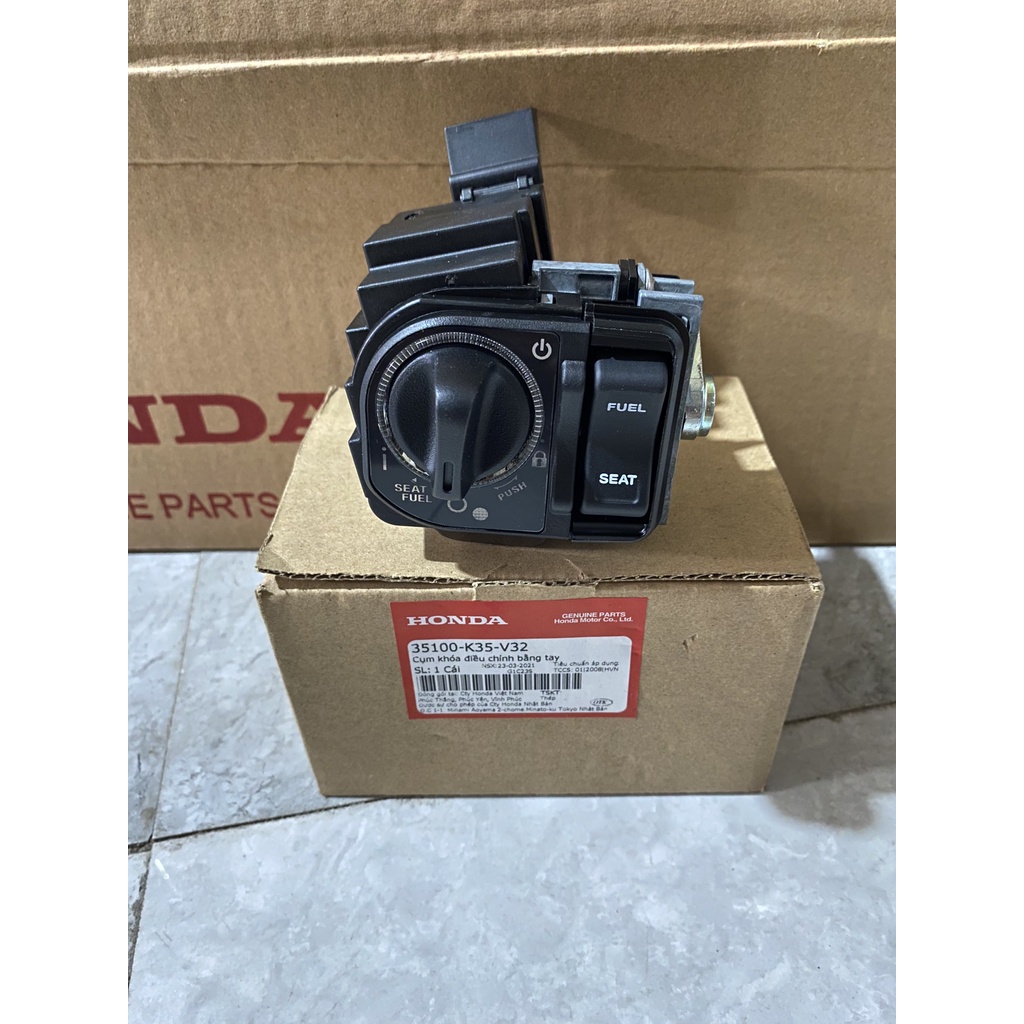Cụm khoá điện - ổ khóa điều chỉnh bằng tay HONDA PCX 125 năm 2014. 35100K35V11