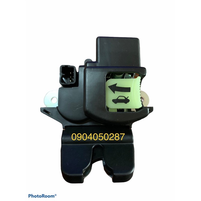 Khóa ngậm cốp sau Kia K3/ Cerato 2016