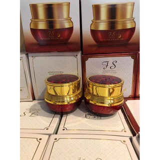 Bộ The Face Shop Đỏ 2 in 1