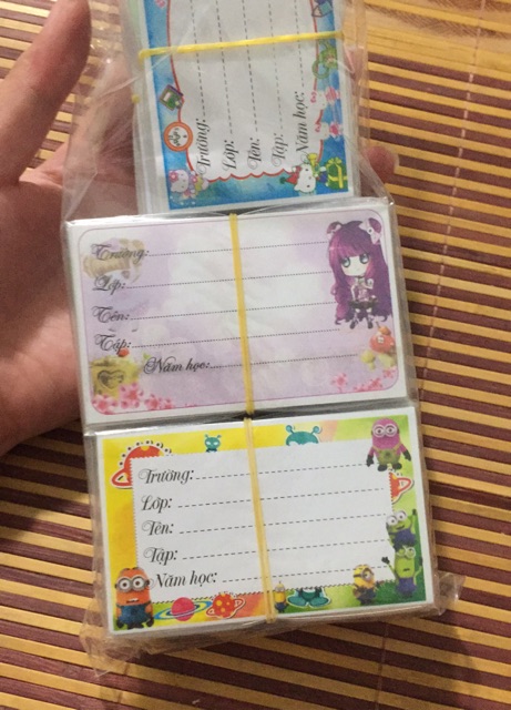100 cái nhãn vở ,nhãn vở hoạt hình có keo dán sẵn