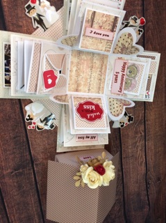 Love box ngôi nhà hoa hồng