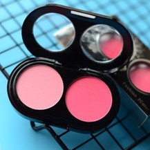 Hộp phấn má hồng 2 ô Lameila kèm chổi tiện lợi(hộp màu đen)