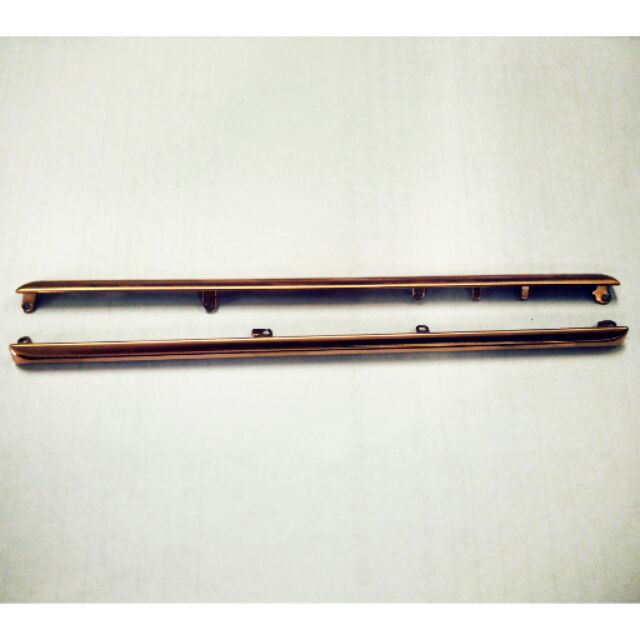 V10 - Khung viền kim loại máy V10 vàng gold