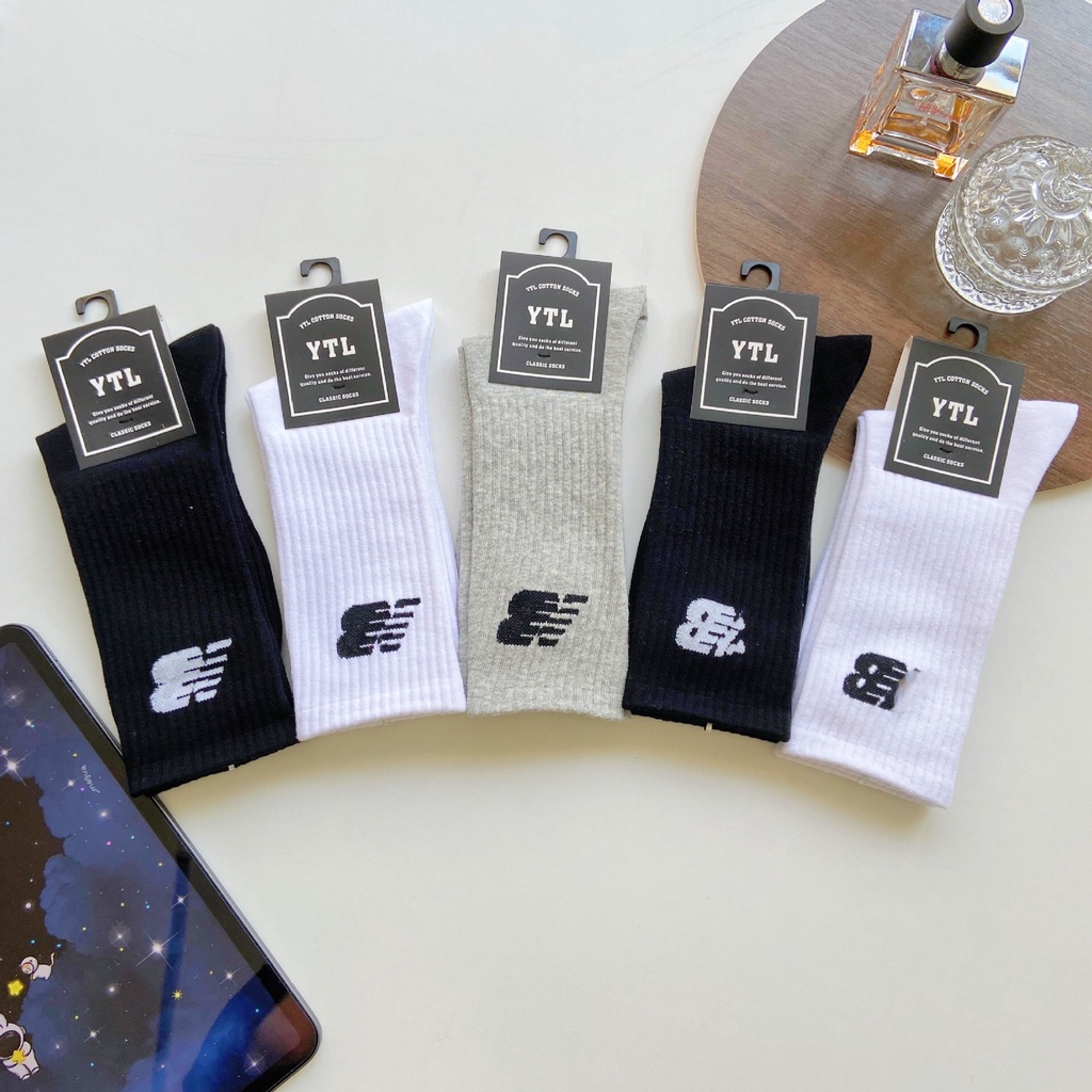 Tất Thể Thao Cao Cổ Chữ NB - Vani Store