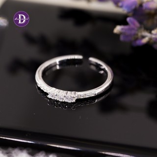 Nhẫn Bạc 925 3 Viên Đá nhỏ và 1 Line Đá Trắng kiểu Freesize Ddreamer 2102NH