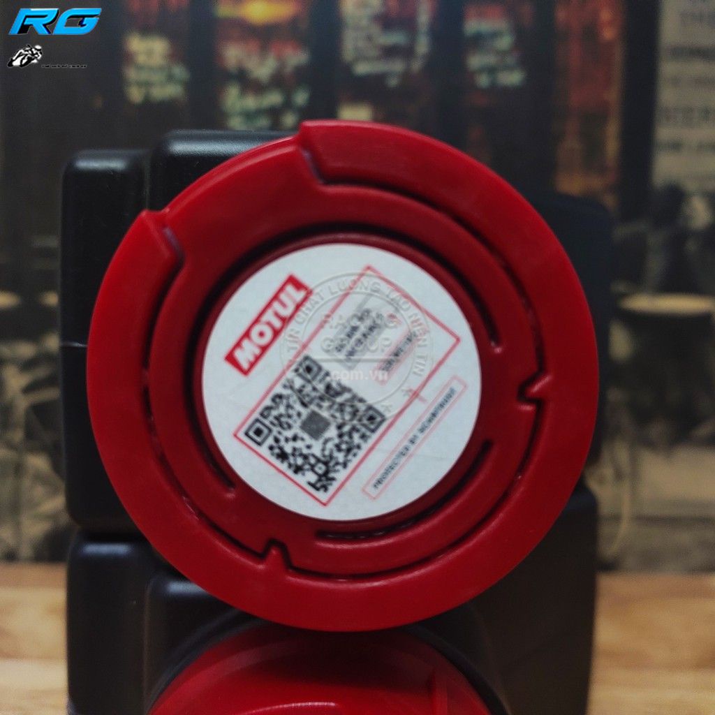Nhớt Motul 7100 4T 10w50