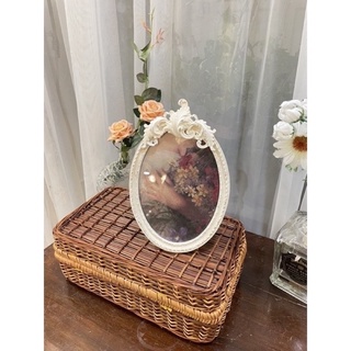 Khung tranh cổ điển trắng oval ✨