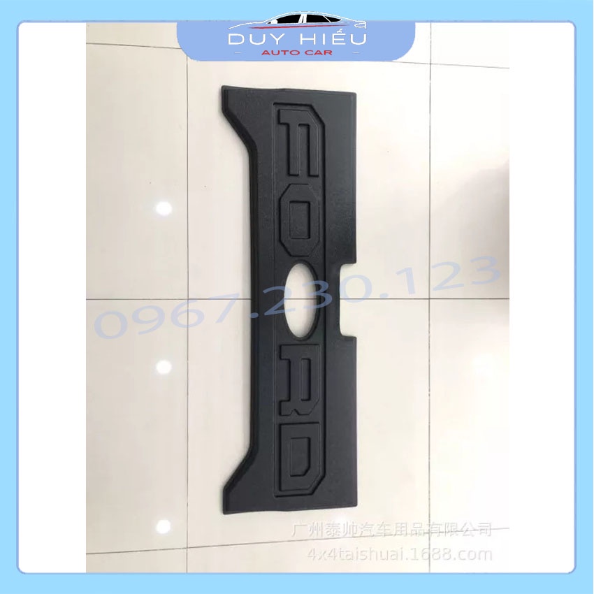 Ốp cốp sau, ốp nắp thùng sau Ford Ranger XLS, XLT, WildTrack, Raptor  Mẫu to