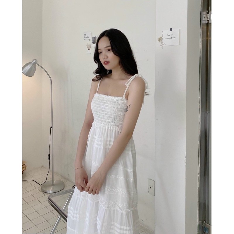 [Mã FAGREEN245 giảm 10% tối đa 30K đơn 99K] Đầm maxi trắng 2 dây nhún ngực chân bèo | BigBuy360 - bigbuy360.vn