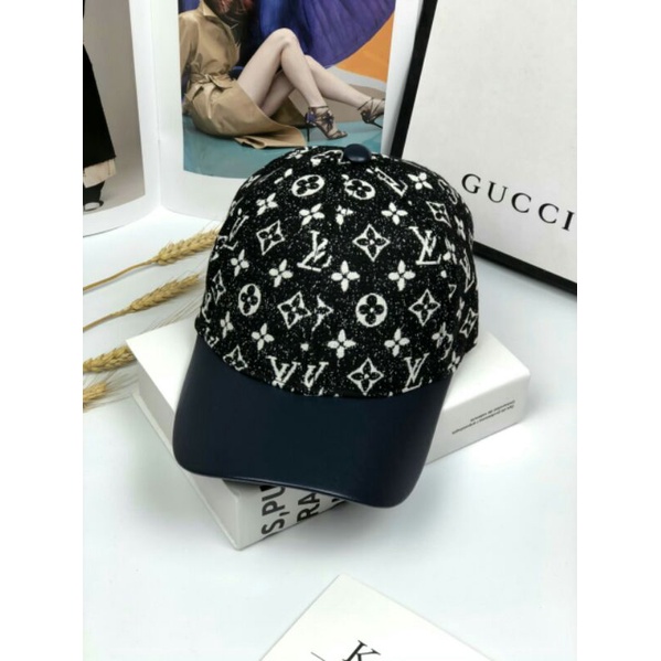 Sale Mũ cặp lưỡi trai, bucket L..V Quảng Châu