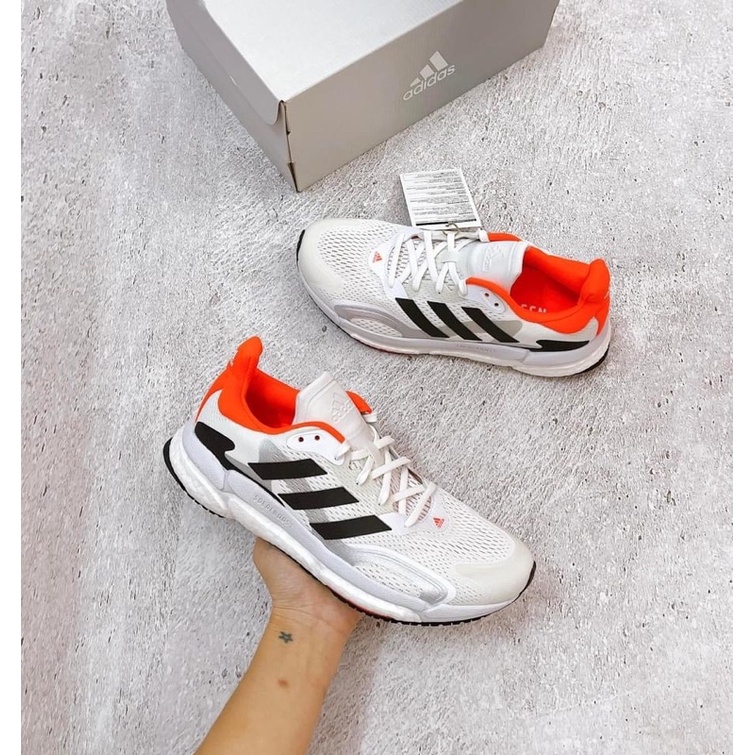GIÀY THỂ THAO ADIDAS SOLAR BOOST