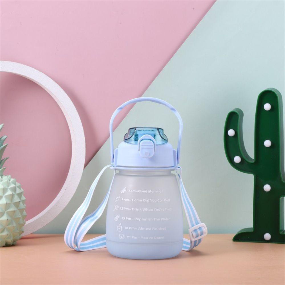 Bình Đựng Nước Bằng Nhựa Dung Tích Lớn Chống Rơi Màu Sắc Tuyến Tính