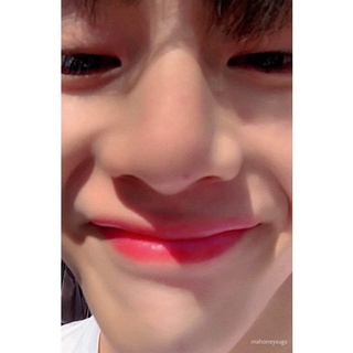 Card Tae cận mặt hứng nắng kèm joonjinhope its