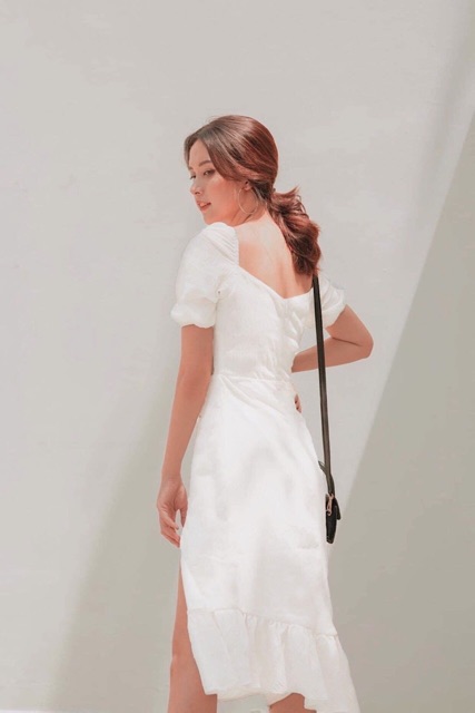 [Mã FATHANG5 giảm 10K đơn 50K] Đầm trắng đuôi cá xẻ tà (kèm hình thật) | BigBuy360 - bigbuy360.vn