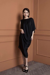 ĐẦM DÁNG SUÔNG TAY PHÁ CÁCH (Đen)
