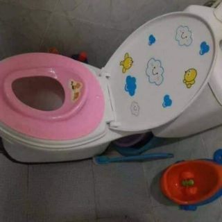 Bệt thu nhỏ bồn cầu