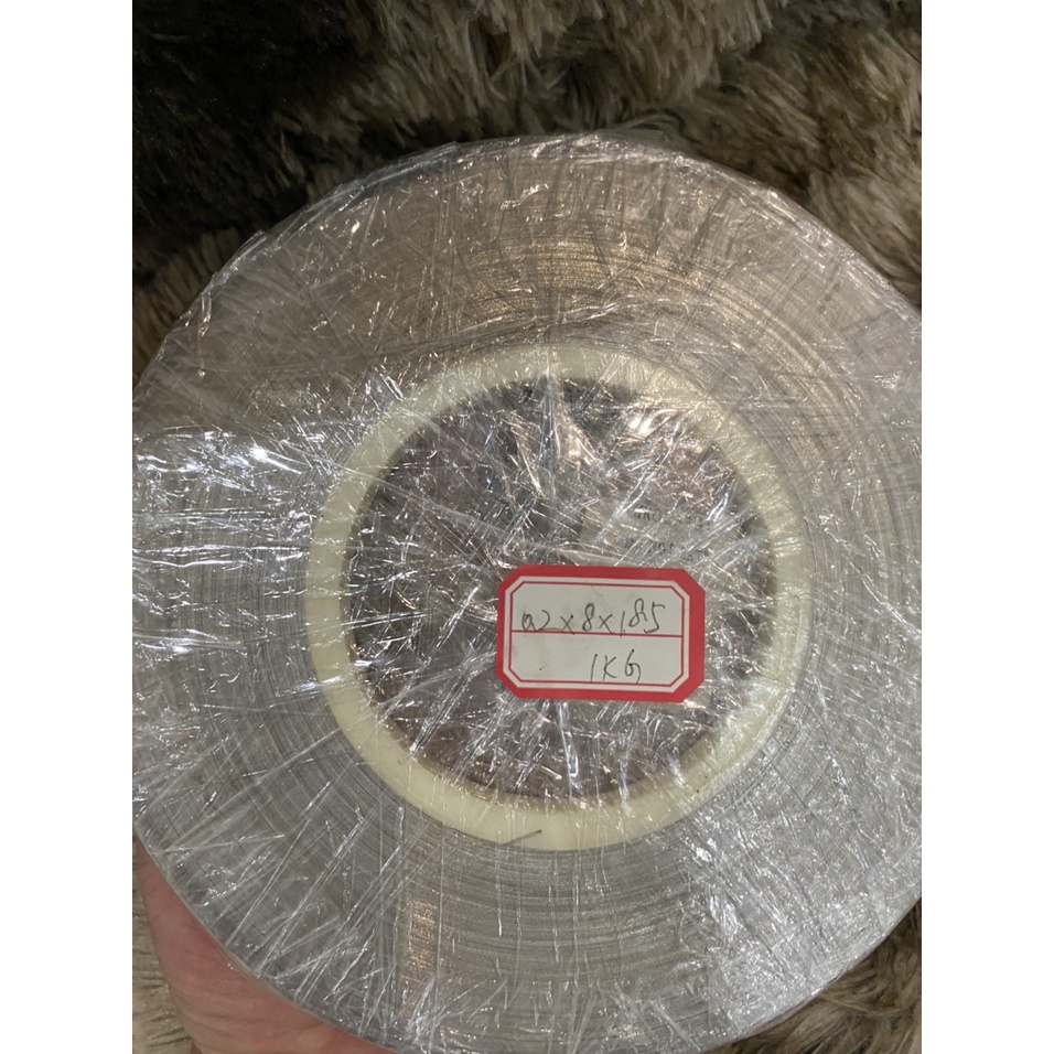 Cuộn 1 kg kẽm mạ niken dùng hàn cell pin rộng 8* 0.2mm và 8*0.15  loại bóng không gỉ. BN.