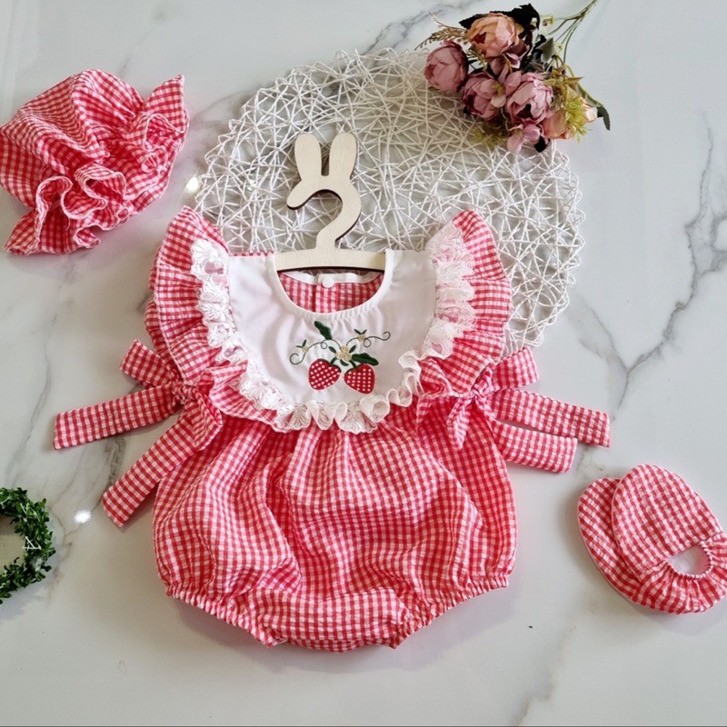 MẪU MỚIBODY DÂU SIÊU XINH TẶNG KÈM MŨ GIÀY CHO BÉ