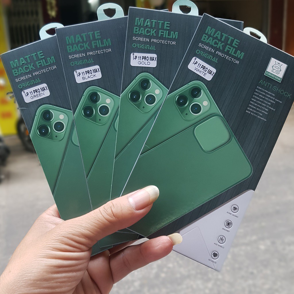 Film nhám mầu bảo vệ lưng IPhone 11 Pro & 11 Pro Max chống sốc , chống xước chính hãng ROCKYMILE