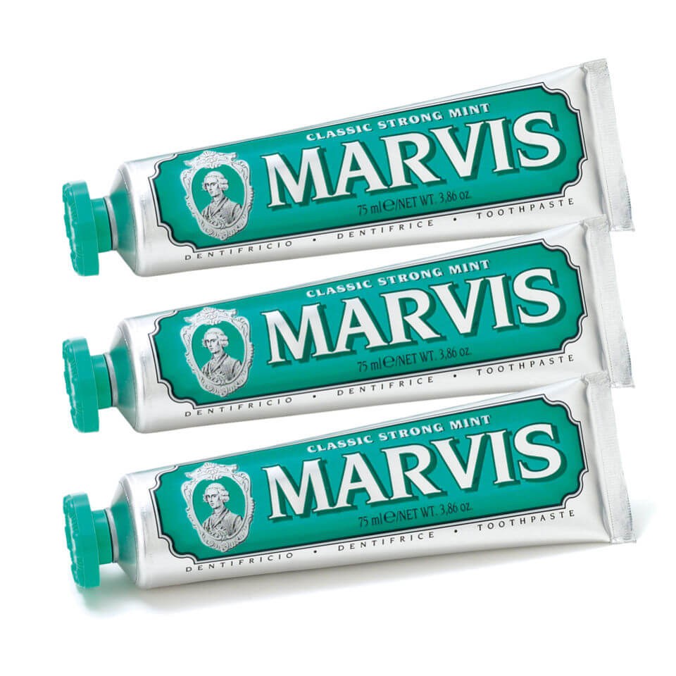 Kem đánh răng cao cấp Marvis Classic Strong Mint Toothpaste 85ml hương bạc hà cổ điển