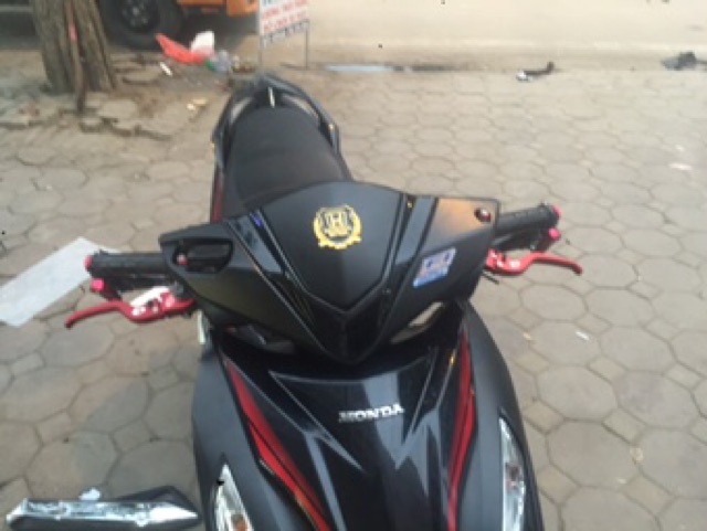 Tay phanh xe air blade