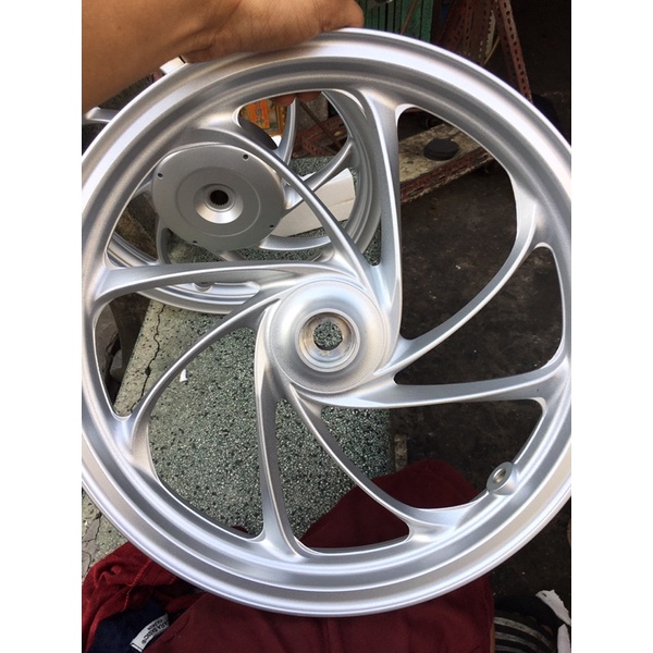 Mâm trước vision 2021