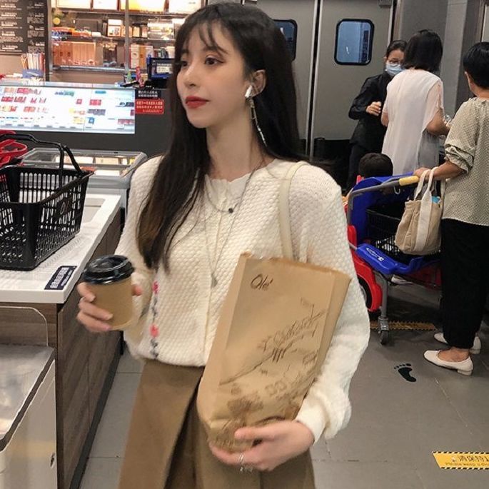 Áo Khoác Cardigan Dệt Kim Thêu Hoa Thời Trang Thu Đông Cho Nữ 2021