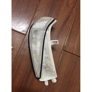Xi nhan trên gương xe Honda Civic đời 2010