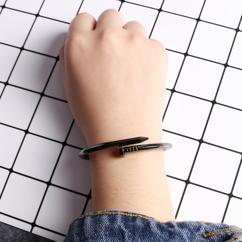 Vòng Đinh Vòng Đeo Tay Thời Trang HOT HIT 2020 GIA DỤNG GIA ĐÌNH 88