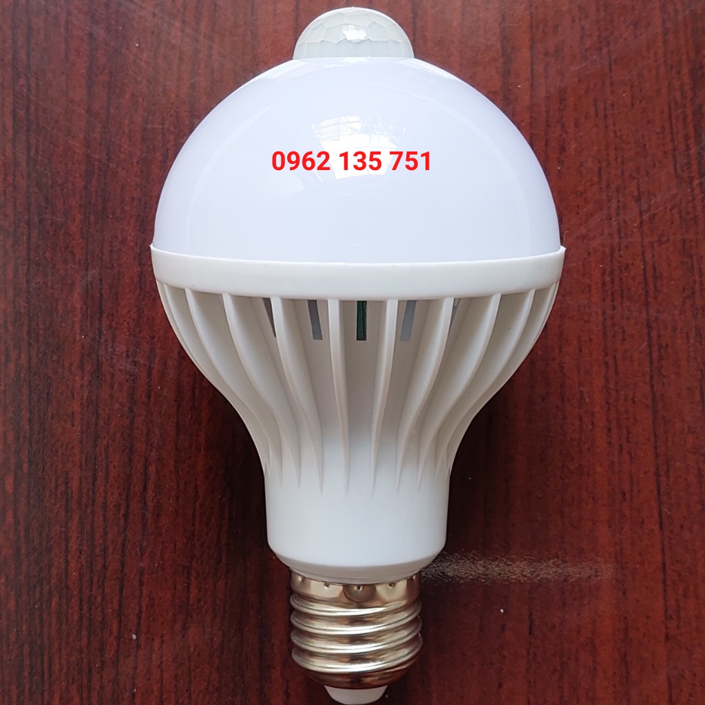 Bóng Đèn Led Cảm Ứng Thông Minh (Tự động Bật Tắt khi có người tới gần)