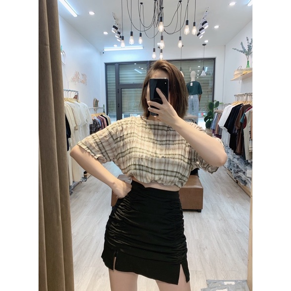 Áo Croptop Kẻ Quảng Châu 2 màu | BigBuy360 - bigbuy360.vn
