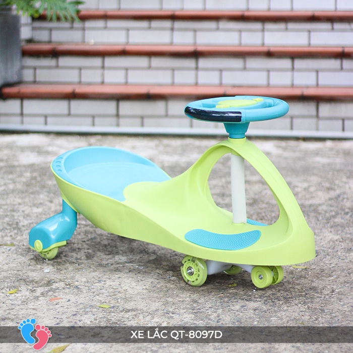 Xe lắc đồ chơi cho bé BABY PLAZA XL-8097D