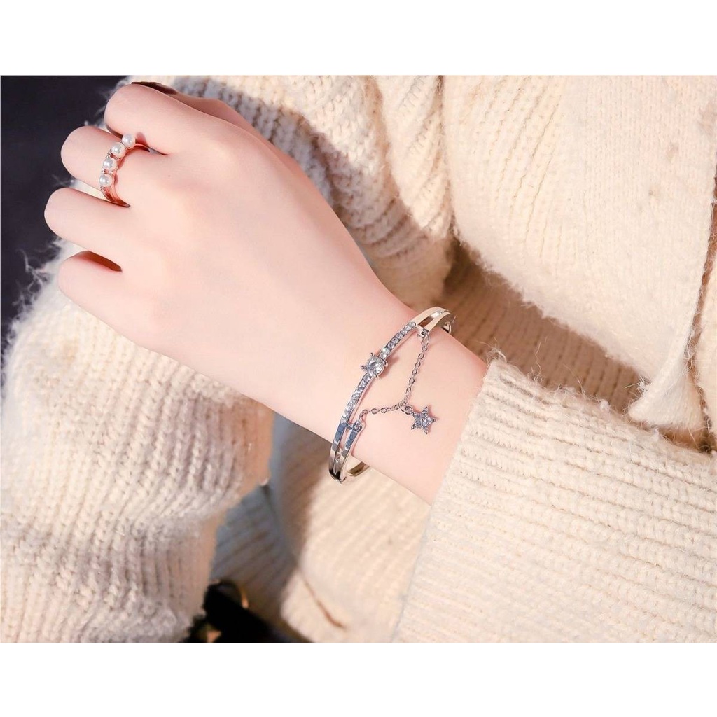 Vòng Tay Hình Ngôi Sao Năm Cánh Đính Đá Thời Trang Dành Cho Nữ