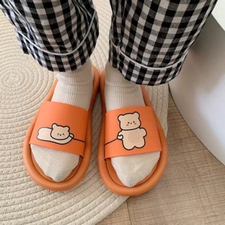Dép gấu nằm