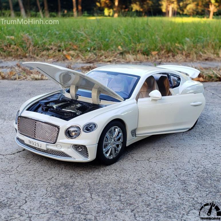 Mô hình xe Bentley Continental GT W12 1:24 XLG