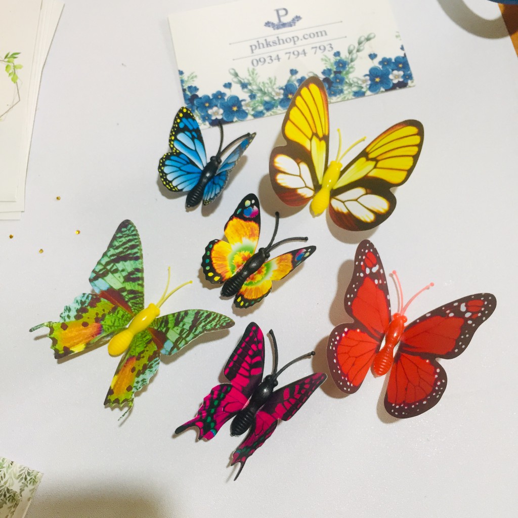 1 con bướm trang trí rực rỡ có nam châm hít cố định size 4.5cm