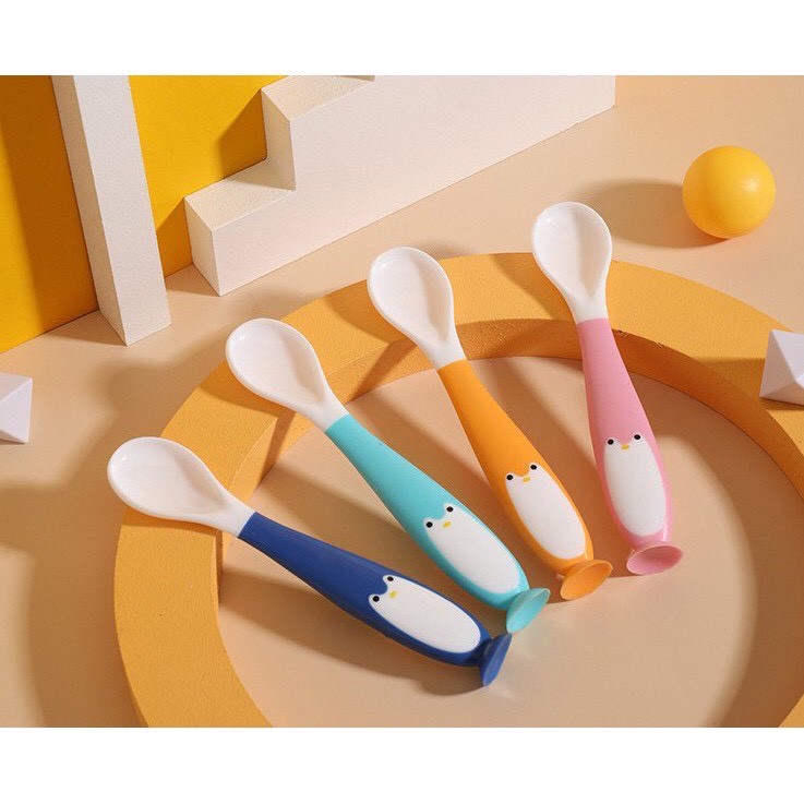 Thìa Ăn Dặm Uốn Dẻo Cho Bé Có Đế Hít