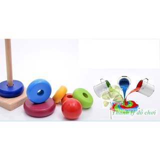 Tháp xếp chồng bằng gỗ