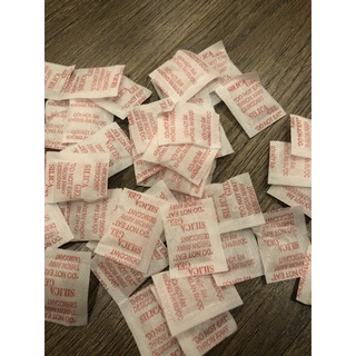 100 gói hút ẩm