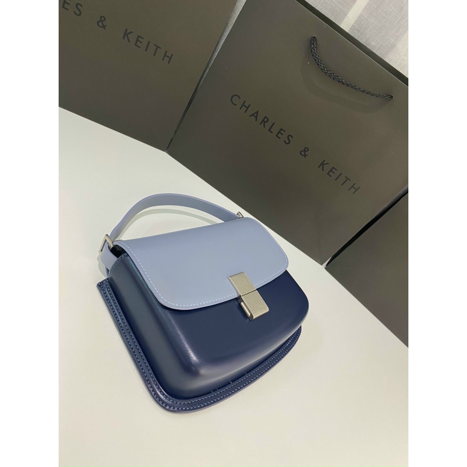 Túi Xách Nữ Đeo Chéo Charles & Keith Khóa Bấm